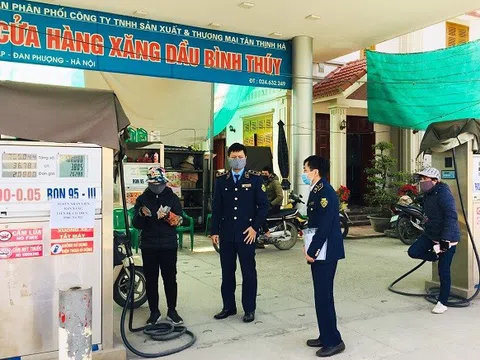 Hà Nội: Xử lý 1.439 vụ hàng lậu, gian lận thương mại trong tháng 02